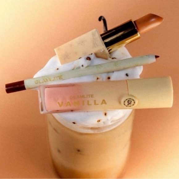 Glamlite Vanilla Latte Lip Gloss Set - limited edition - Picture 3 of 6